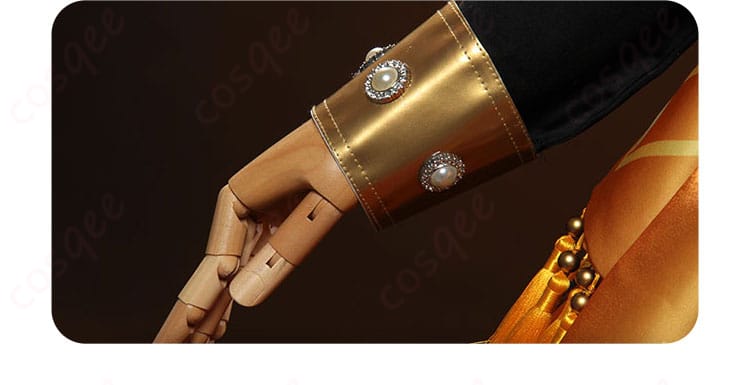 ノートン・キャンベル コスプレ衣装「フールズ・ゴールド」袖口装飾の細部。完璧なデザインでコスプレに最適