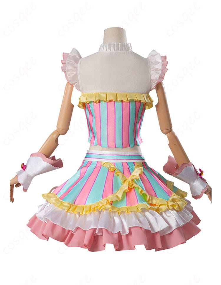 プリパラ 真中らぁら コスプレ衣装 アイドル衣装の背面画像。後ろ姿のディテールも忠実に再現されています。