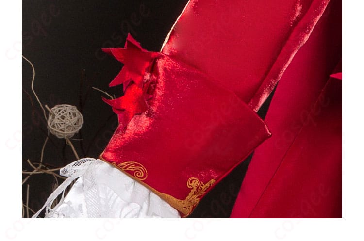 「星の王」コスプレ衣装の袖口の装飾ディテール。コスプレ衣装の繊細な仕上げが強調されています。