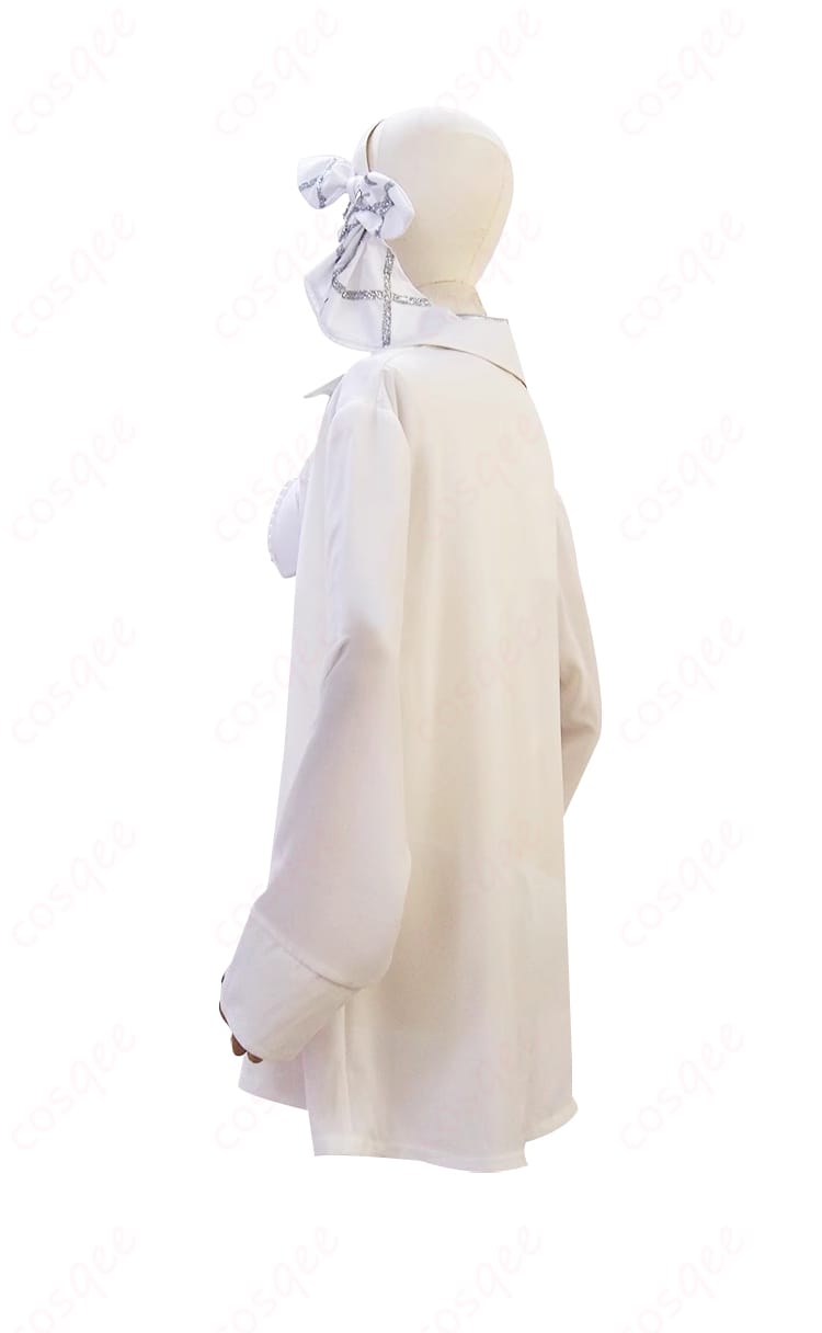 服装左側の装飾細部の画像。バイパーのコスプレ衣装の左側に施された装飾をチェック!