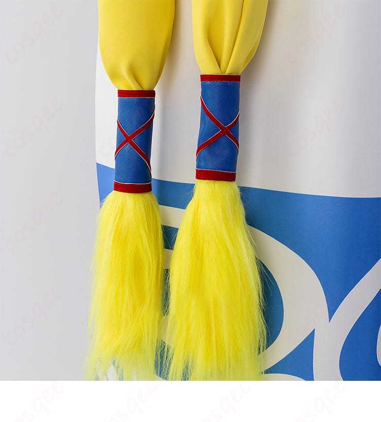 腰ベルトのフリンジ装飾詳細写真。神楽コスプレ衣装の細部にまでこだわりが見られるフリンジのデザイン。