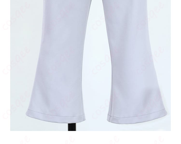 カリン コスプレ衣装のズボンの脚部装飾部分。ポケモンキャラクターの特徴を反映した装飾。