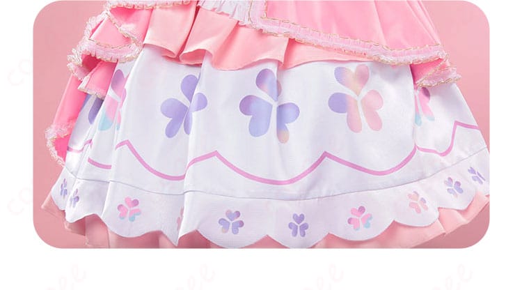 スカートの裾の装飾ディテール。桃井愛莉のコスプレ衣装の細部にこだわり。