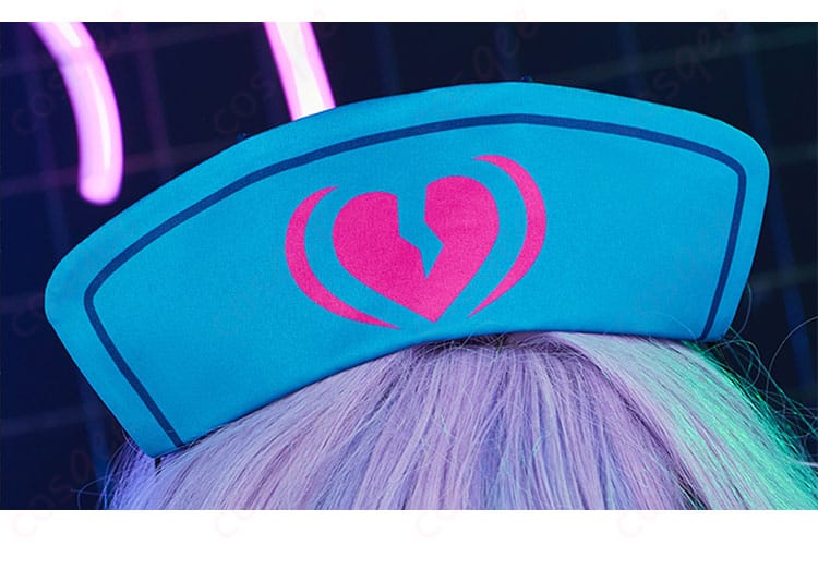 帽子装飾細部画像 - 朝比奈まふゆのコスプレ衣装の帽子装飾部分。キャラクターの特徴的なデザインが忠実に再現されています。