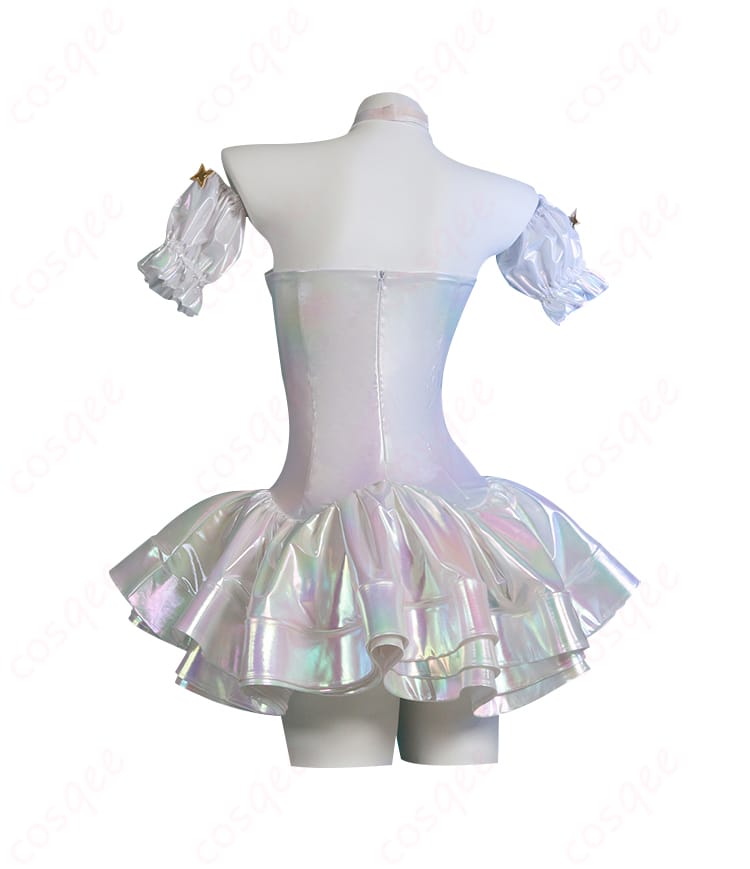 超絶最かわてんしちゃん コスプレ衣装の背面画像。背中のディテールとフィット感が一目でわかります。