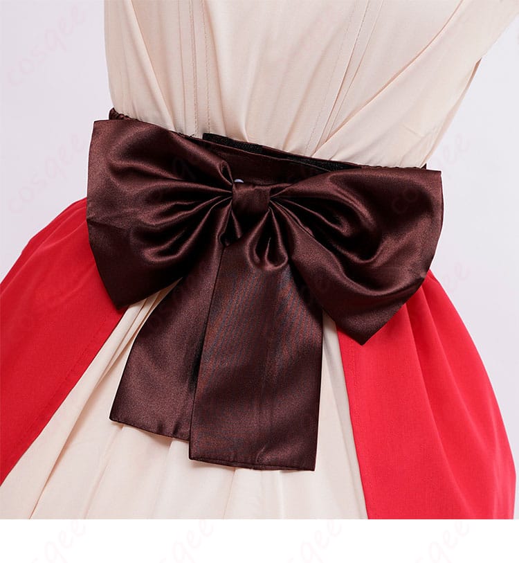 腰間蝴蝶装飾細節図: 腰の部分にある美しい蝶の装飾。木之本桜の私服にぴったりなアクセント。