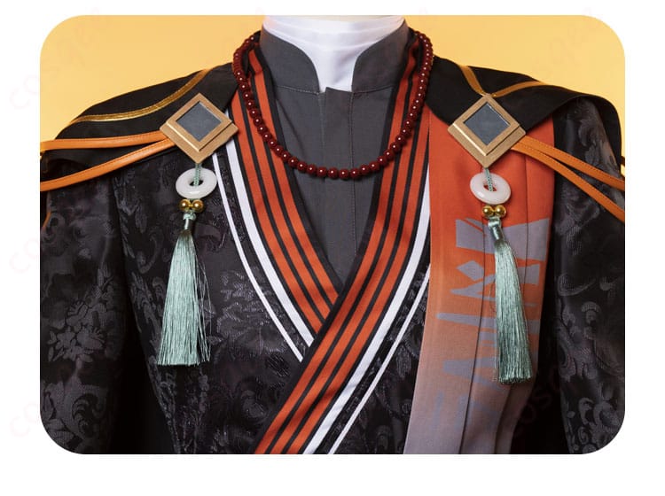 首飾り装飾の詳細 – 伏見弓弦 コスプレ衣装の首飾りのデザイン詳細。