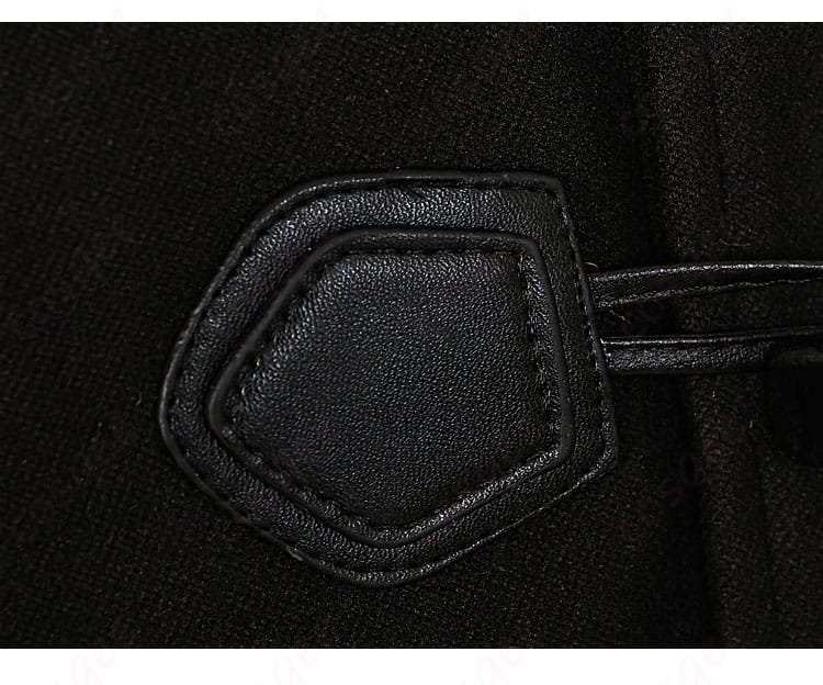 雨宮蓮 コスプレ衣装の衣襟装飾ディテール画像