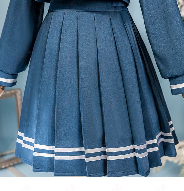 若葉睦 コスプレ衣装のスカート部分の装飾ディテール。エレガントで美しいデザインが再現されています。