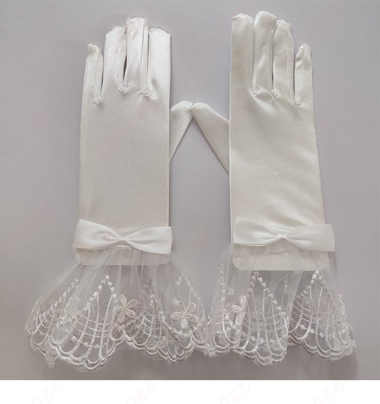 矢澤にこのコスプレ衣装の腿袜装飾のディテール。Kira-Kira Sensationバージョンの精巧なディテールで、リアル感をアップ。