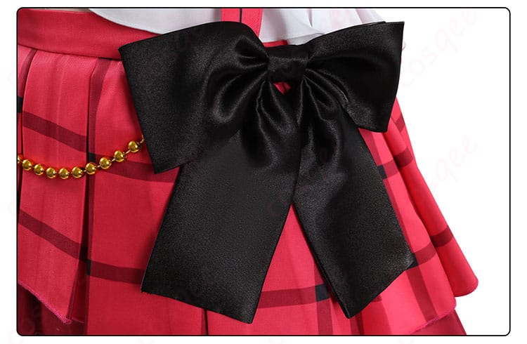 高坂穂乃果 コスプレ衣装の蝶結び腰飾りのディテール。アイドルらしい華やかさと可愛らしさを演出。