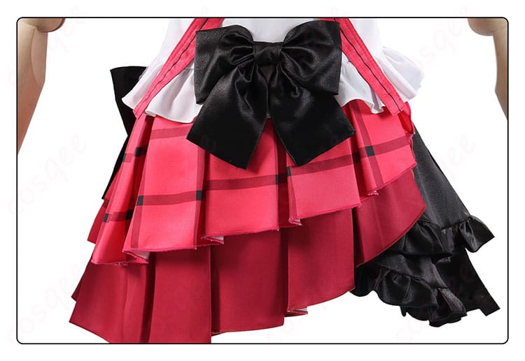 高坂穂乃果 コスプレ衣装のスカート装飾。デザインの細部が美しく、キャラクターの特徴を表現。