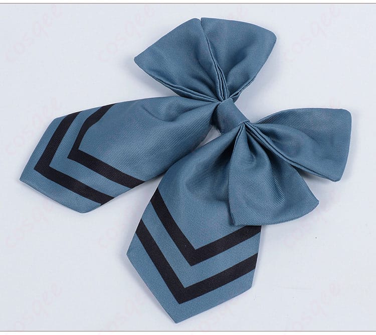 蝶ネクタイ装飾詳細 黒執事 シエル・ファントムハイヴ コスプレ衣装の蝶ネクタイの細部。