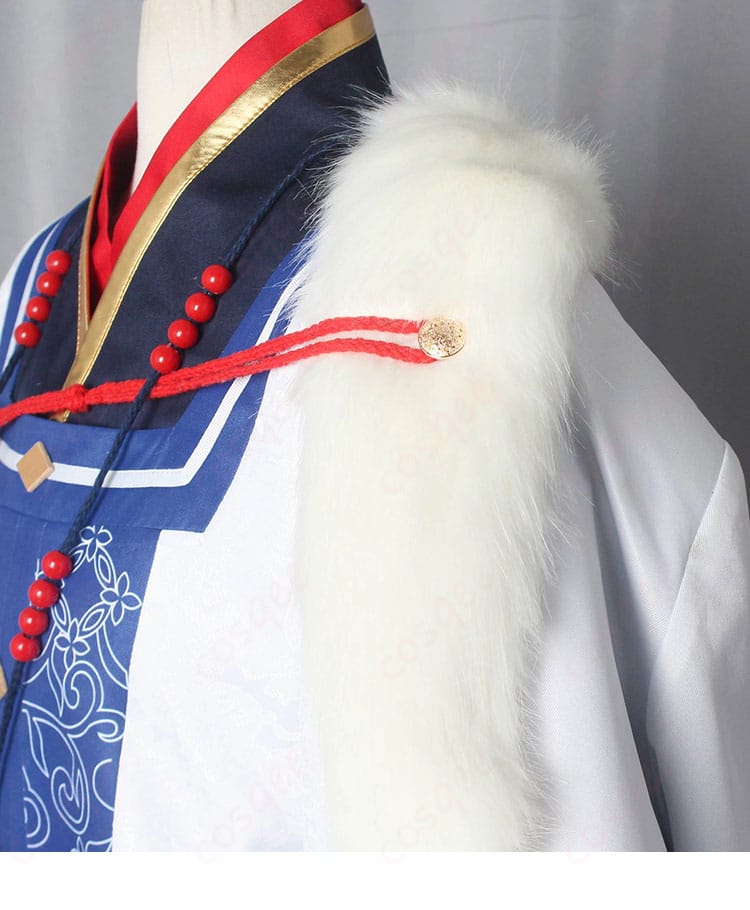 毛皮装飾の細部。リアルで柔らかな質感、衣装に高級感をプラス。