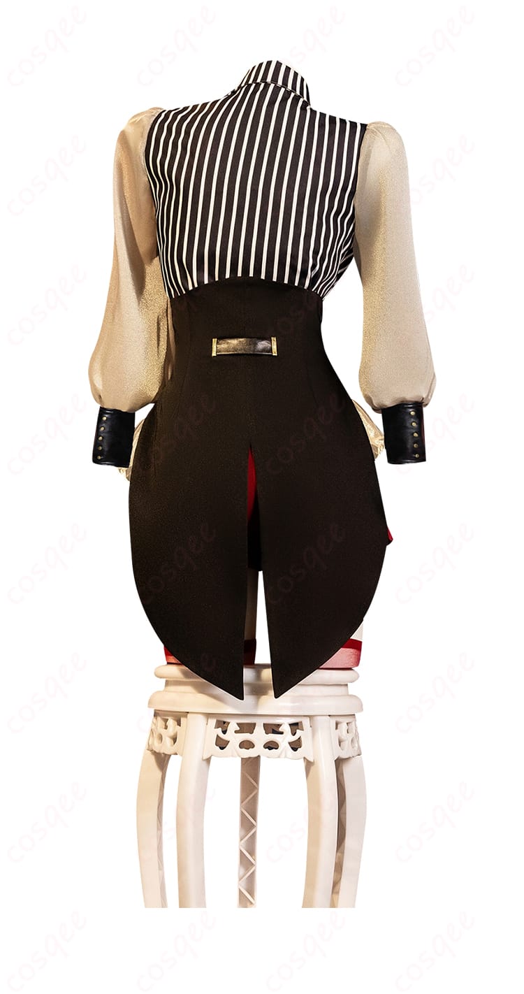 商品背面図。背面のディテールとコスプレ衣装の全体像を確認できます。