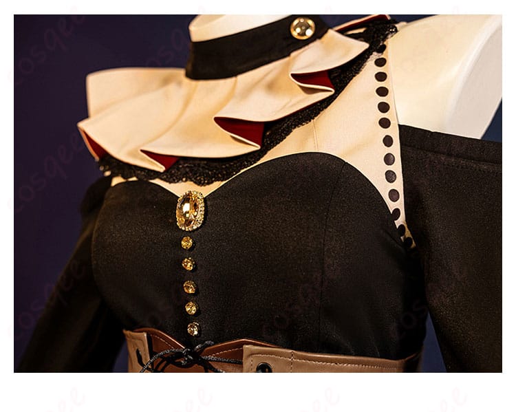 胸元の装飾ディテール。三角初華の衣装の胸元の細かい装飾がわかる画像。