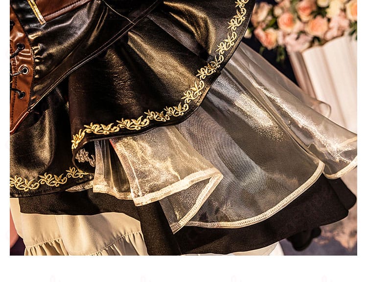 豊川祥子コスプレ衣装のスカート装飾のディテール。美しい刺繍とデザインが施されている。