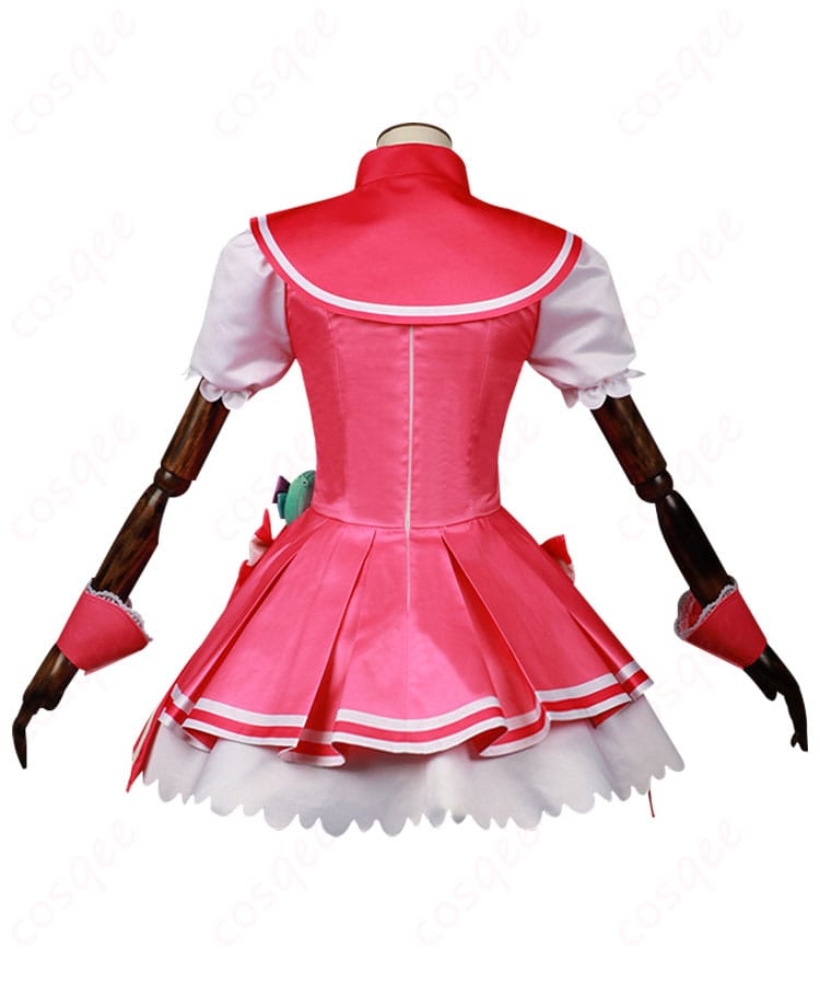 キュアワンダフル コスプレ衣装の背面写真。背面のディテールがよく分かるショット。コスプレ衣装を全角度でご覧いただけます。