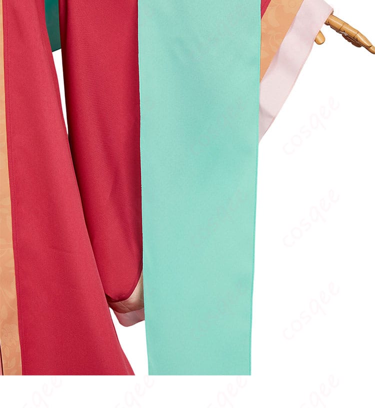 衣袖装飾のディテール。玉葉妃コスプレ衣装の精密な刺繍とデザイン。