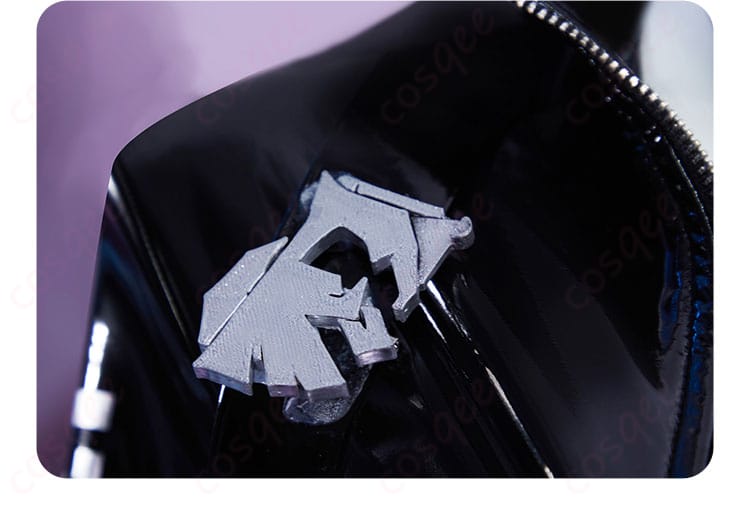 肩の装飾ディテール – 衣装の肩部分のこだわり装飾が映える、エスケープクイーンのディテール