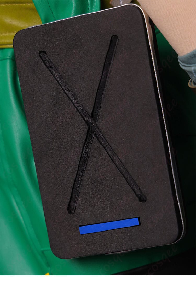 腰の装飾の詳細 - コスプレ衣装の腰部分、特別なデザインがアクセント。