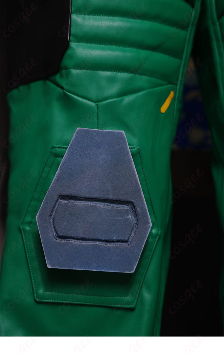 パンツの脚部装飾の詳細 - ハーバーコスプレ衣装のパンツ部分、リアルなディテールを強調。