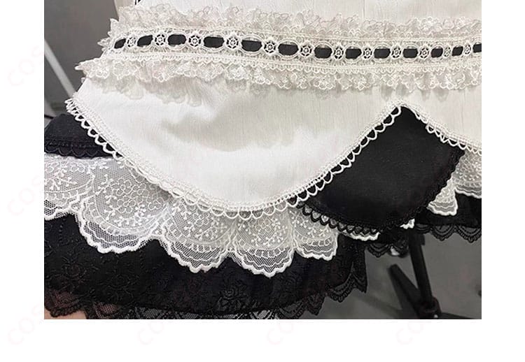 スカートの裾装飾のディテール。プロジェクトセカイ朝比奈まふゆの華やかな衣装。