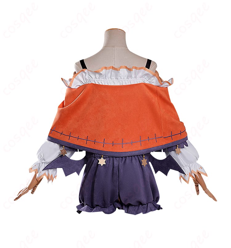 鏡野七罪 コスプレ衣装 背面、衣装のデザインが一目で分かる写真。