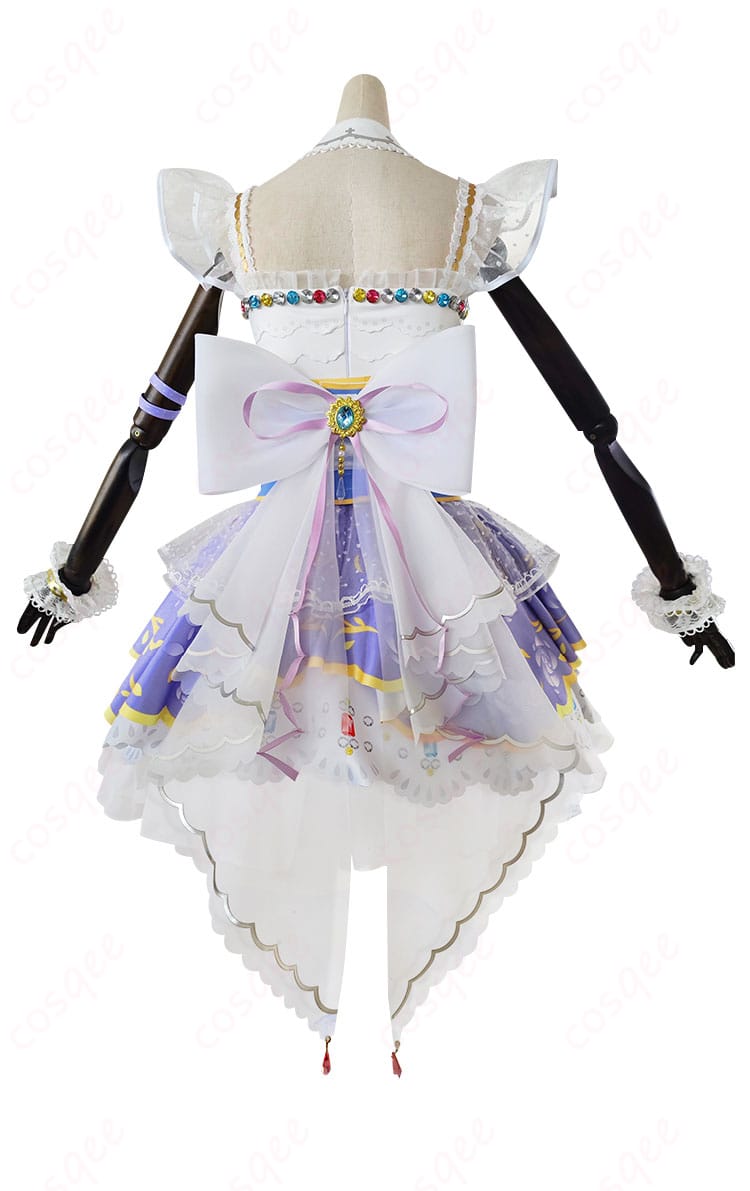 東條希 コスプレ衣装 ロイヤルプリンセス編 背面のディテール。背部の蝶結びや背飾りの美しい仕上がり。