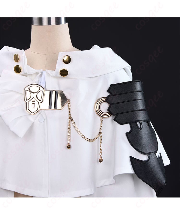 終わりのセラフ 百夜ミカエラ コスプレ衣装 服装装飾の詳細。刺繍と装飾が美しく、キャラクターの特徴をしっかり表現しています