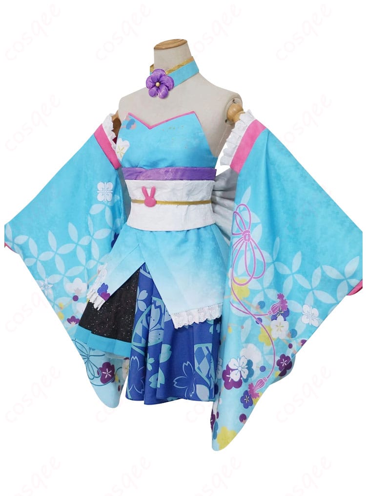 初音ミク 和バニー コスプレ衣装の側面図。衣装のラインとシルエットが際立っています。