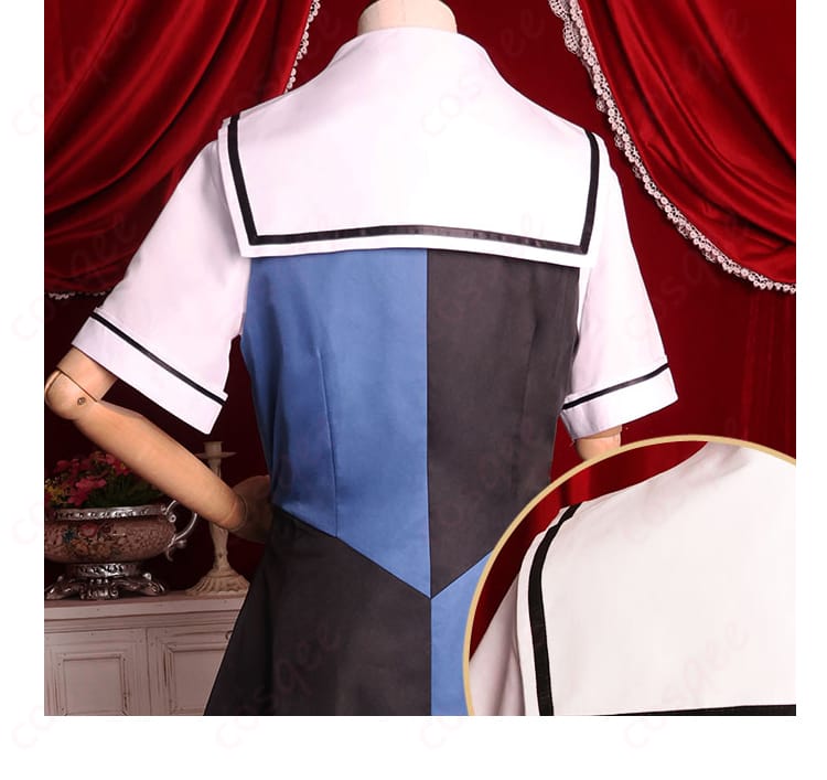 服の背面装飾ディテール画像 - コスプレ衣装の背面ディテール、しっかりとした作りと丁寧な仕上げが特徴。