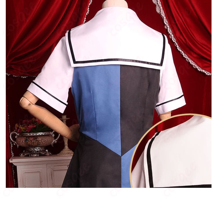 服装の背面ディテール。美浜学園制服コスプレ衣装の背面の細かいデザイン。
