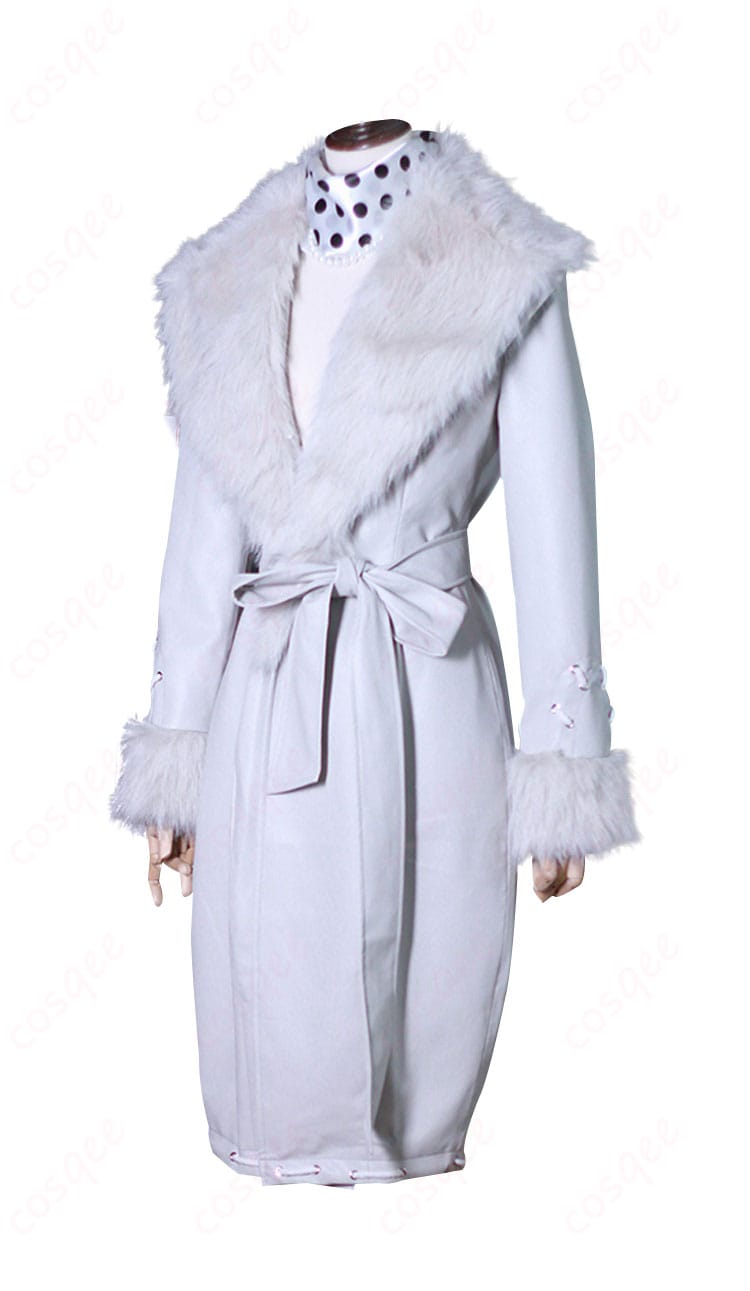 商品の左側から見た画像、衣装の特徴的な部分を強調。