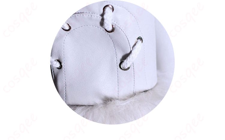 衣袖の装飾細部、衣装のデザインとディテールに焦点を当てた画像。