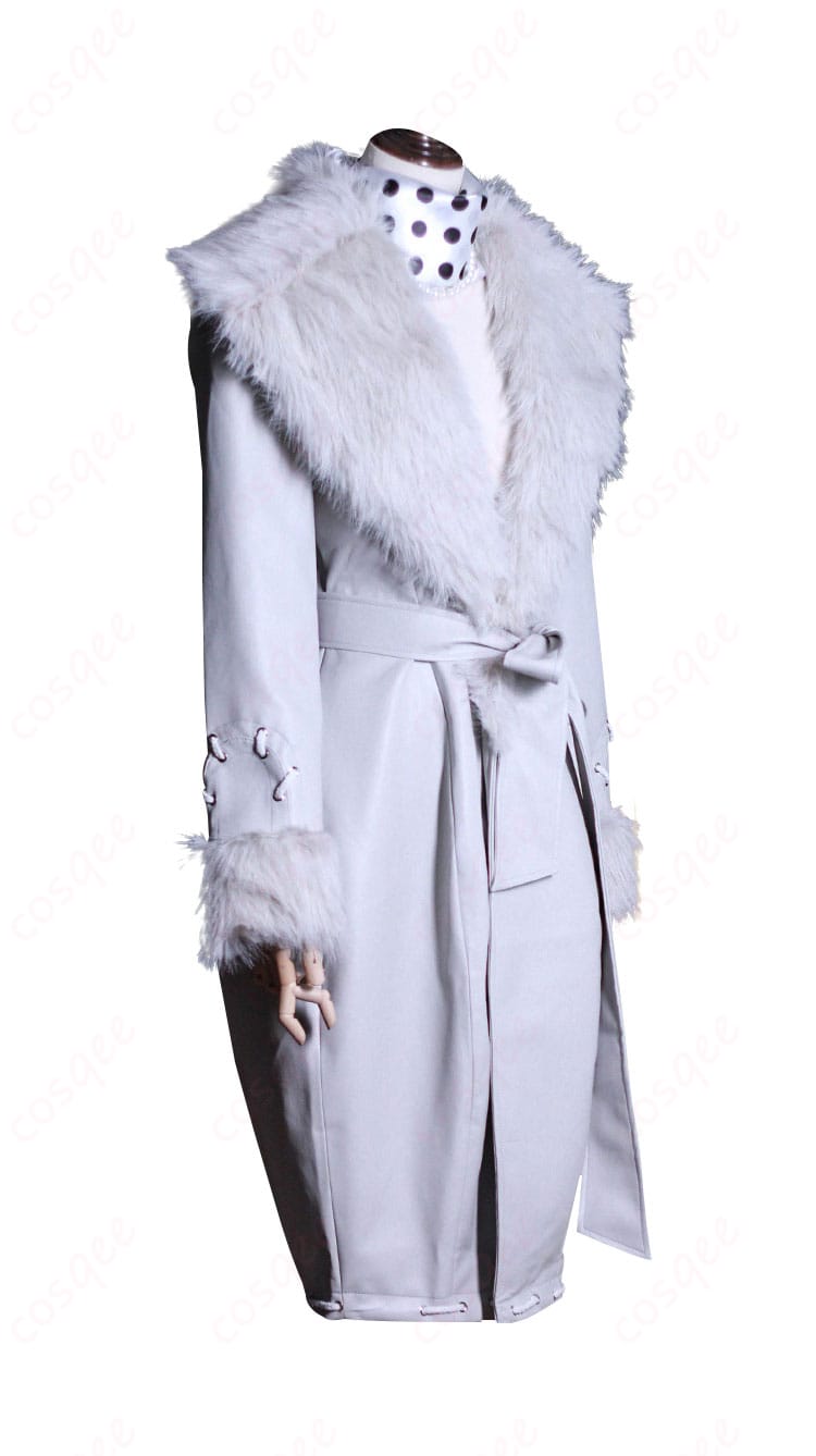 商品の右側から見た画像、レディ・ファウロのコスプレ衣装の全体像。