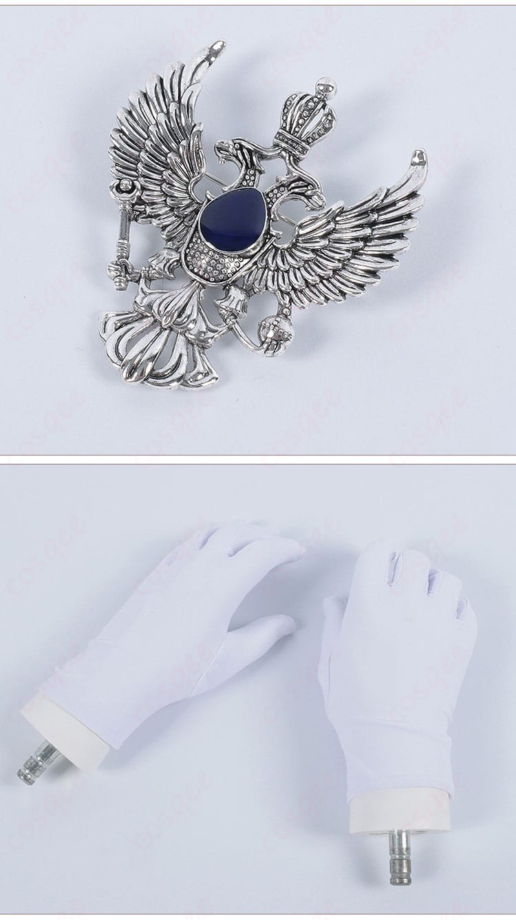 胸飾り、手袋の装飾細部。セバスチャン・ミカエリスの胸飾りと手袋の精緻な装飾をクローズアップ。