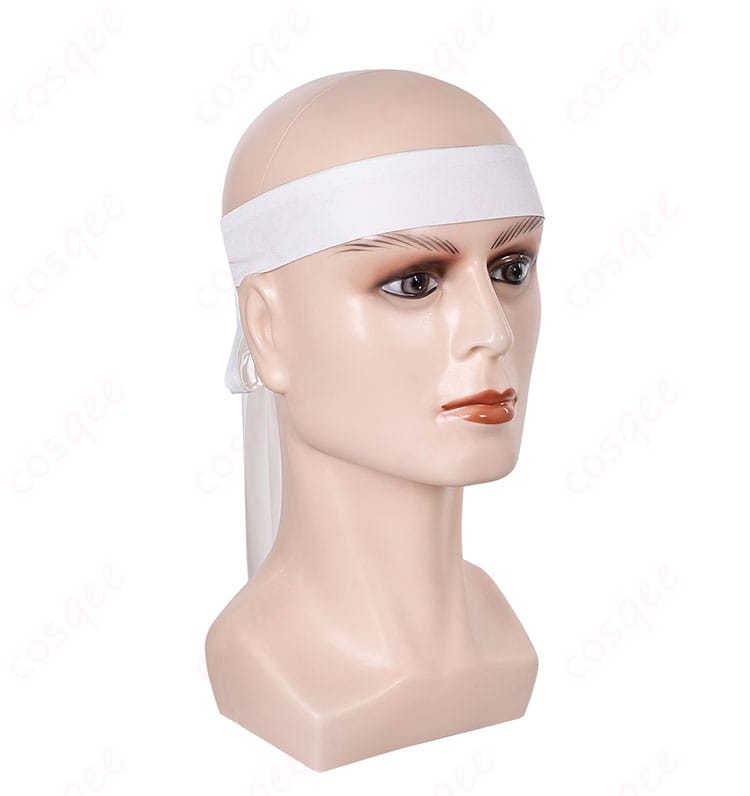 頭巾の左側。高品質な素材と縫製の精度が分かる画像。