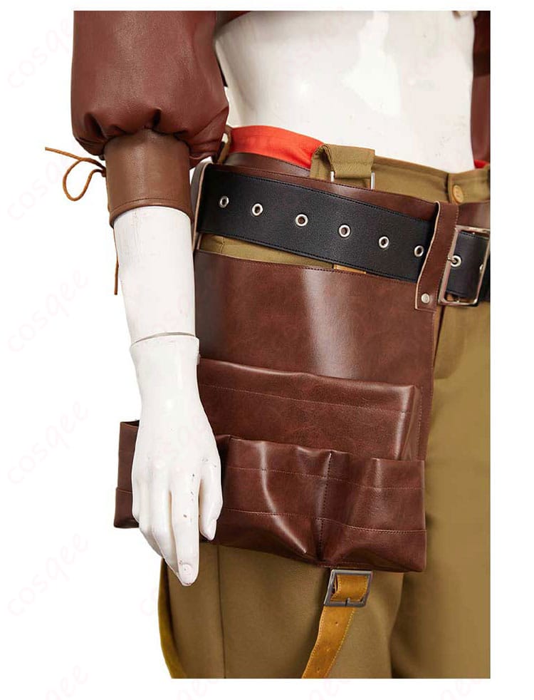 腰に付いた飾り部分、モンスターハンターの世界観を感じさせる装飾が施されています。