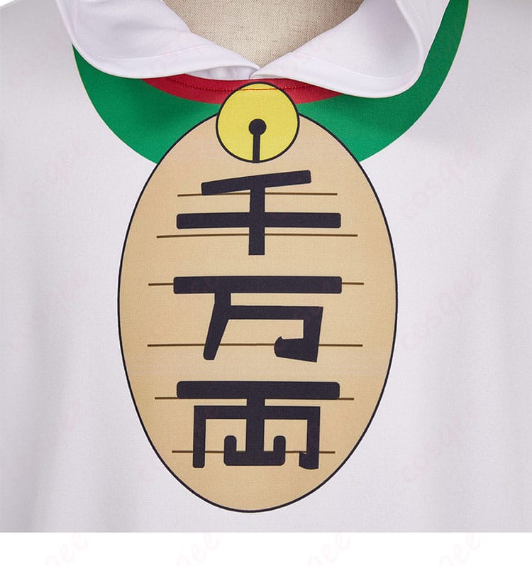 ターボババア 招き猫 コスプレ衣装 パーカーの襟元の装飾詳細。細部にわたる精密な仕上げ。