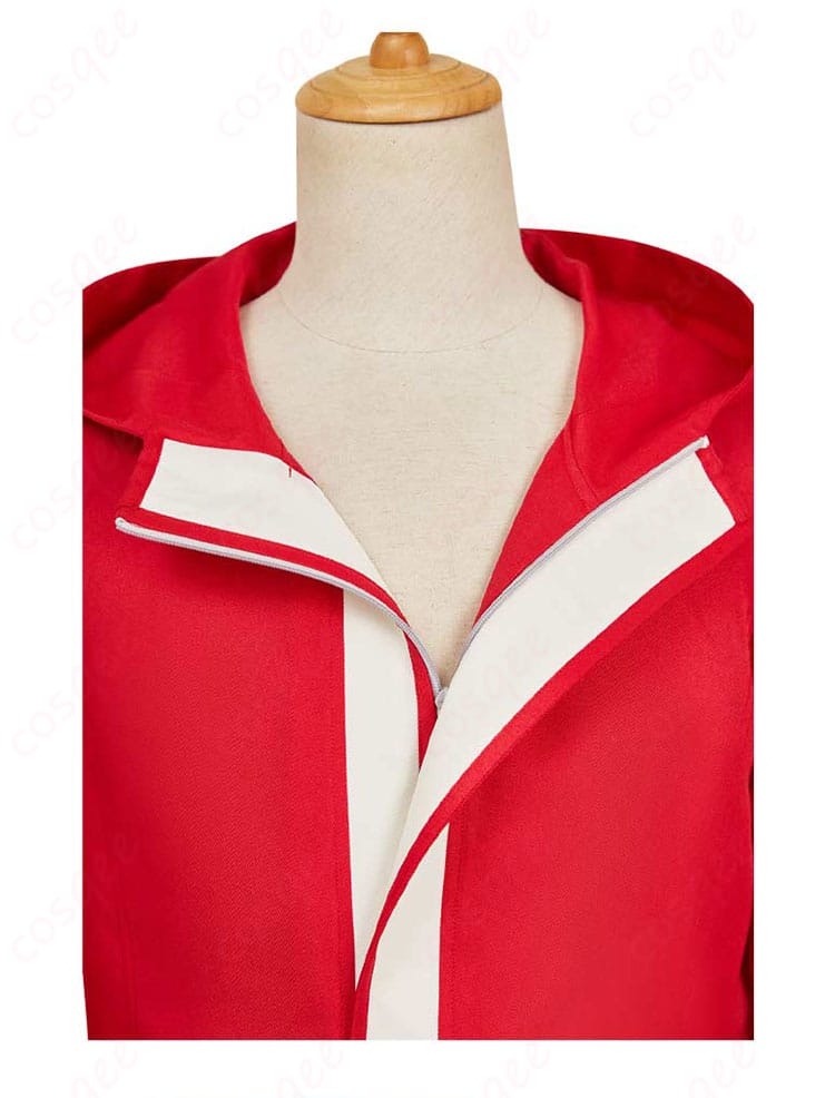 綾瀬桃 コスプレ衣装、襟元の精密な装飾ディテール