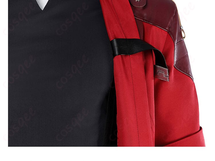 デビルメイクライ ダンテ コスプレ衣装 コート襟装飾のアップ。存在感あるデザインに注目。