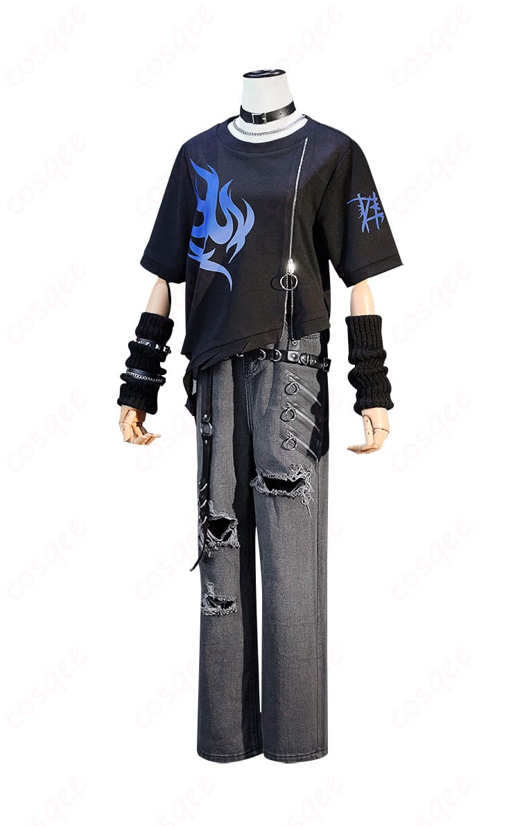 プロジェクトセカイ 青柳冬弥 コスプレ衣装 側面画像。衣装の立体的なデザインと美しいシルエットが際立つ。