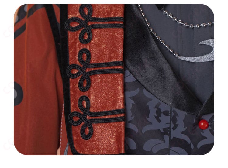 外套の襟の装飾細部。外套の襟部分に施された細かい装飾がキャラクターの雰囲気を再現。