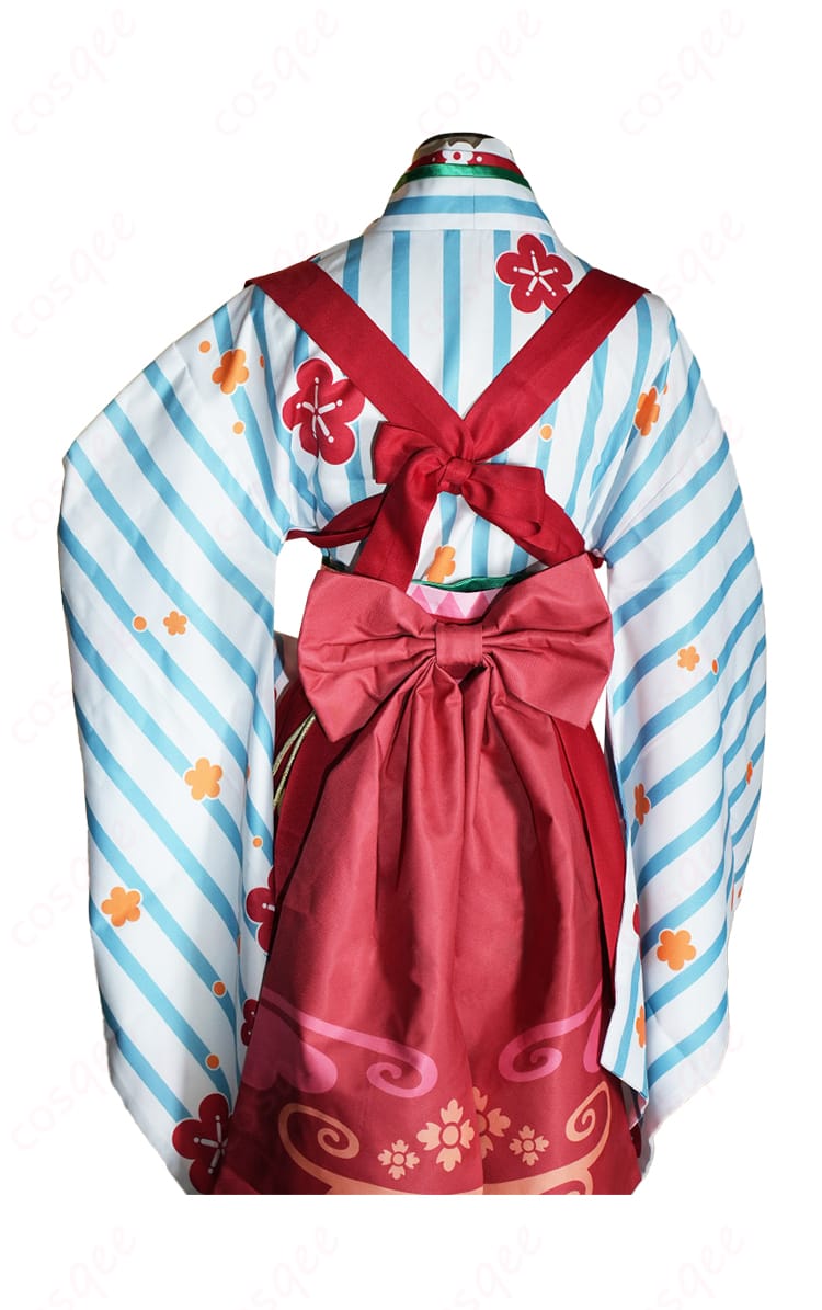 プリコネR ムイミ コスプレ衣装の背面。後ろ姿も完璧に再現された高精度のコスプレ衣装。