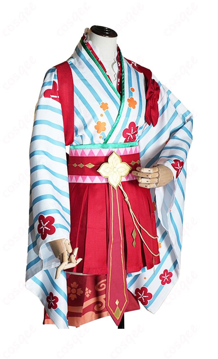 プリコネR ムイミ コスプレ衣装の右側から見た詳細。素晴らしいラインと装飾が際立っています。