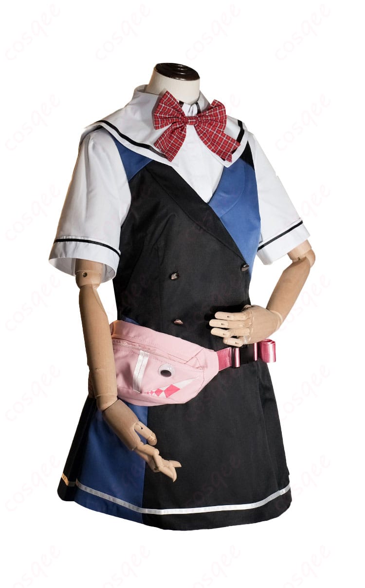 グリザイア クロノスリベリオン 松嶋みちる コスプレ衣装 美浜学園 制服の右側から見た角度。服装のシルエットが美しく表現されています。