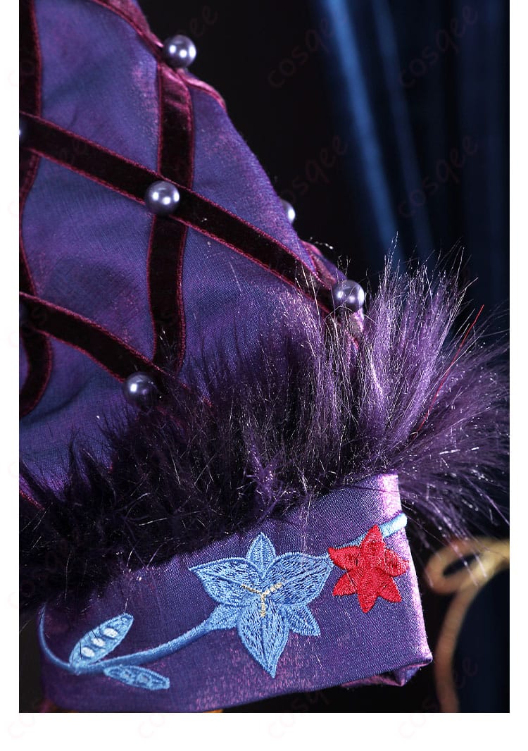 袖口装飾のディテール画像。空軍コスプレ衣装の袖口にも注目!