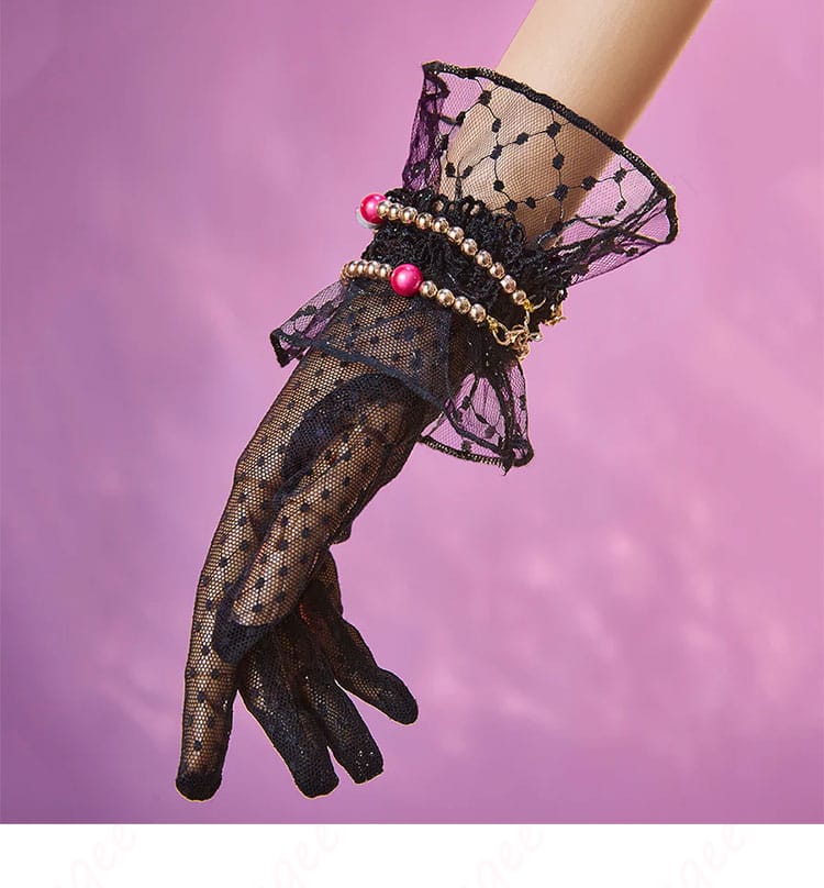 津島善子コスプレ衣装の手袋装飾、手元のディテール