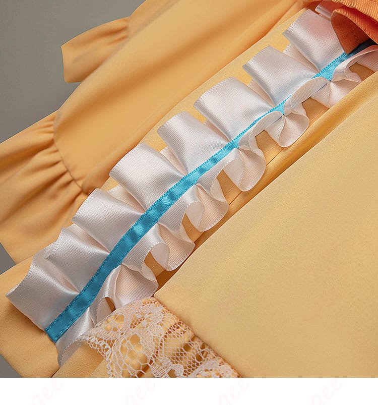 スカートの裾装飾詳細画像 - 美しいスカート裾のデザイン。華やかさを引き立てます。